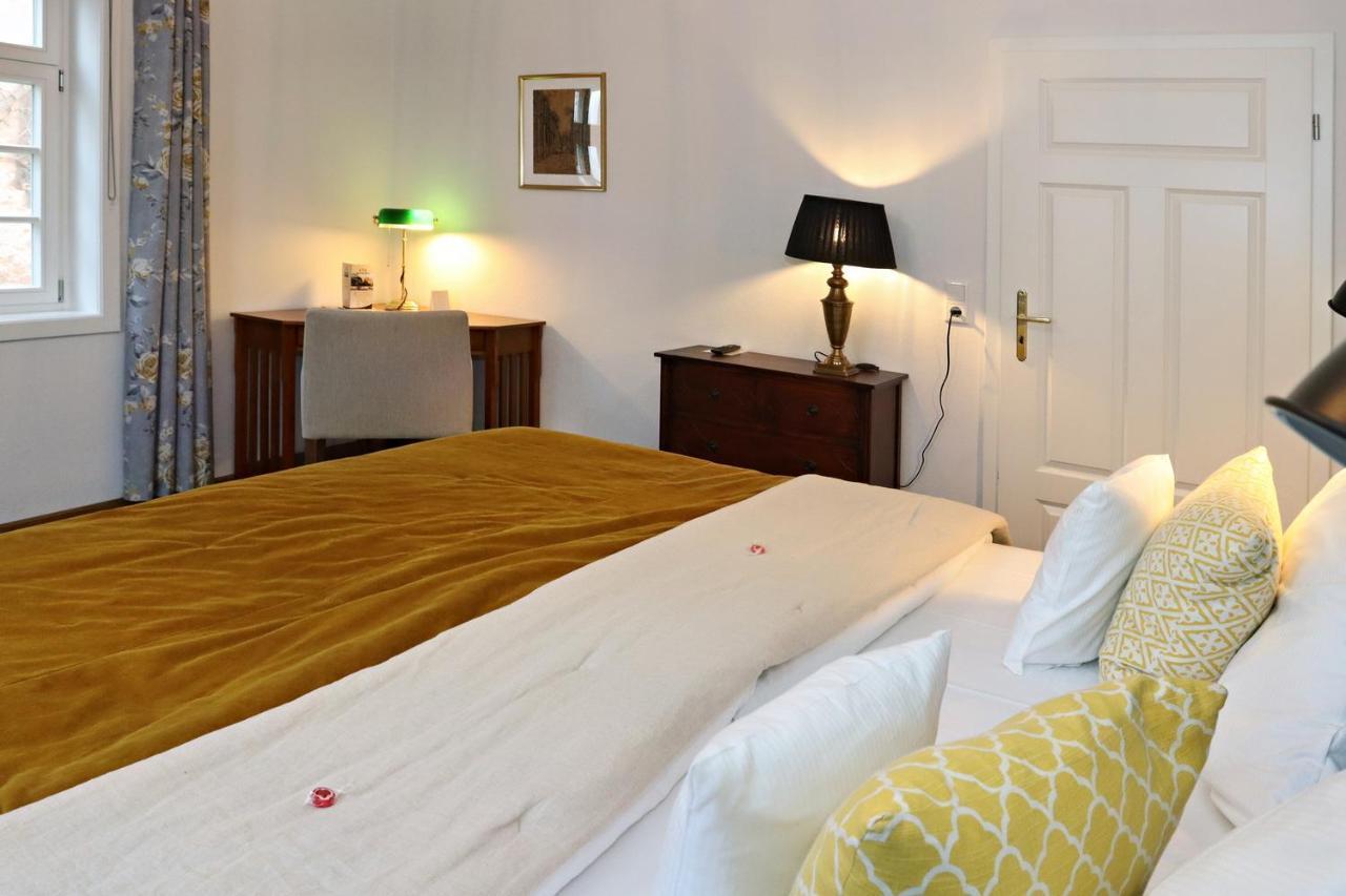 Hotel Vorderburg Schlitz Extérieur photo